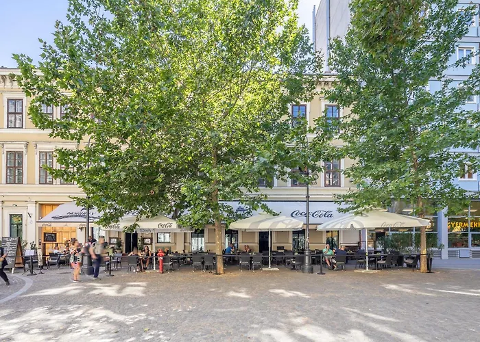 Very - Free Parking - Balcony بودابست