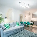 Apartman Very - Free Parking - Balcony *