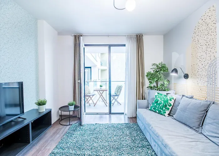 Very - Free Parking - Balcony *